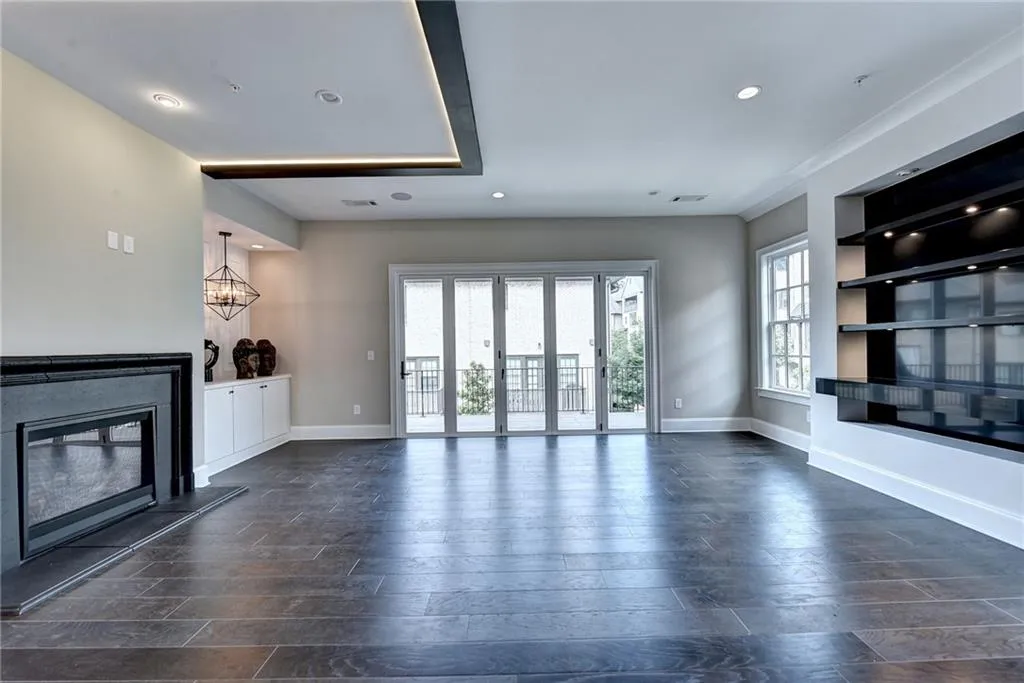 6632 Cadence Boulevard, Sandy Springs, Georgia 30328, 3 Bedrooms Bedrooms, ,4 BathroomsBathrooms,Residential,Sold,6632 Cadence Boulevard,6900708