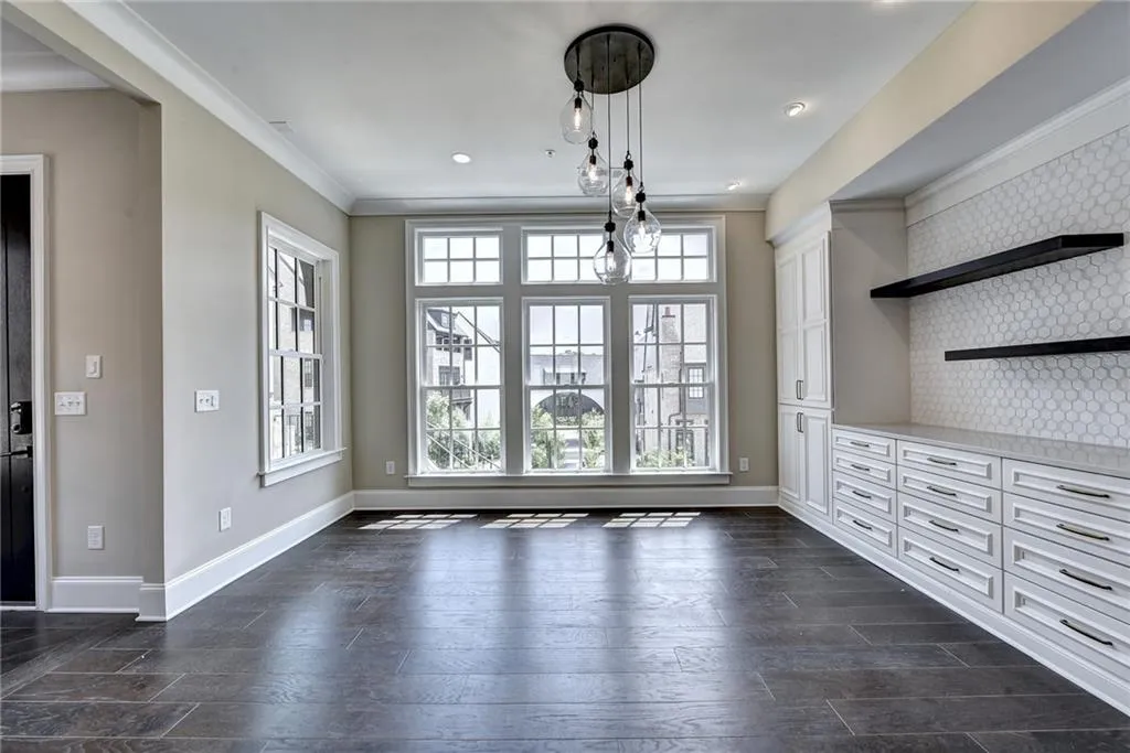 6632 Cadence Boulevard, Sandy Springs, Georgia 30328, 3 Bedrooms Bedrooms, ,4 BathroomsBathrooms,Residential,Sold,6632 Cadence Boulevard,6900708