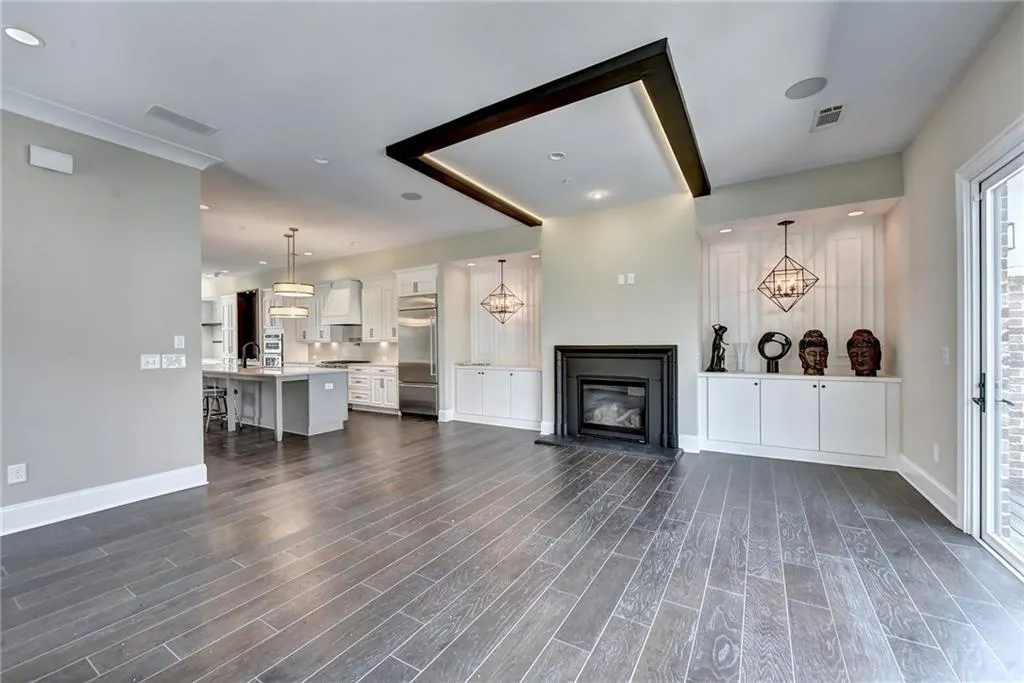 6632 Cadence Boulevard, Sandy Springs, Georgia 30328, 3 Bedrooms Bedrooms, ,4 BathroomsBathrooms,Residential,Sold,6632 Cadence Boulevard,6900708