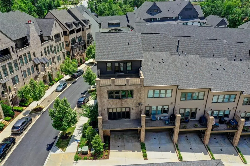 6632 Cadence Boulevard, Sandy Springs, Georgia 30328, 3 Bedrooms Bedrooms, ,4 BathroomsBathrooms,Residential,Sold,6632 Cadence Boulevard,6900708