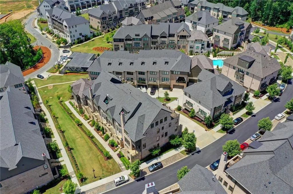 6632 Cadence Boulevard, Sandy Springs, Georgia 30328, 3 Bedrooms Bedrooms, ,4 BathroomsBathrooms,Residential,Sold,6632 Cadence Boulevard,6900708