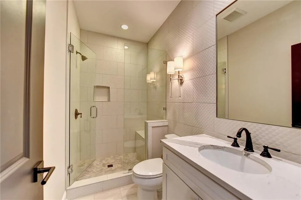 6632 Cadence Boulevard, Sandy Springs, Georgia 30328, 3 Bedrooms Bedrooms, ,4 BathroomsBathrooms,Residential,Sold,6632 Cadence Boulevard,6900708