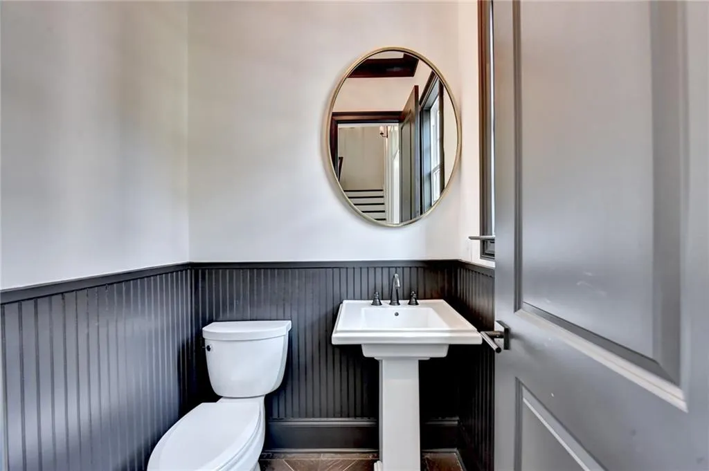 6632 Cadence Boulevard, Sandy Springs, Georgia 30328, 3 Bedrooms Bedrooms, ,4 BathroomsBathrooms,Residential,Sold,6632 Cadence Boulevard,6900708