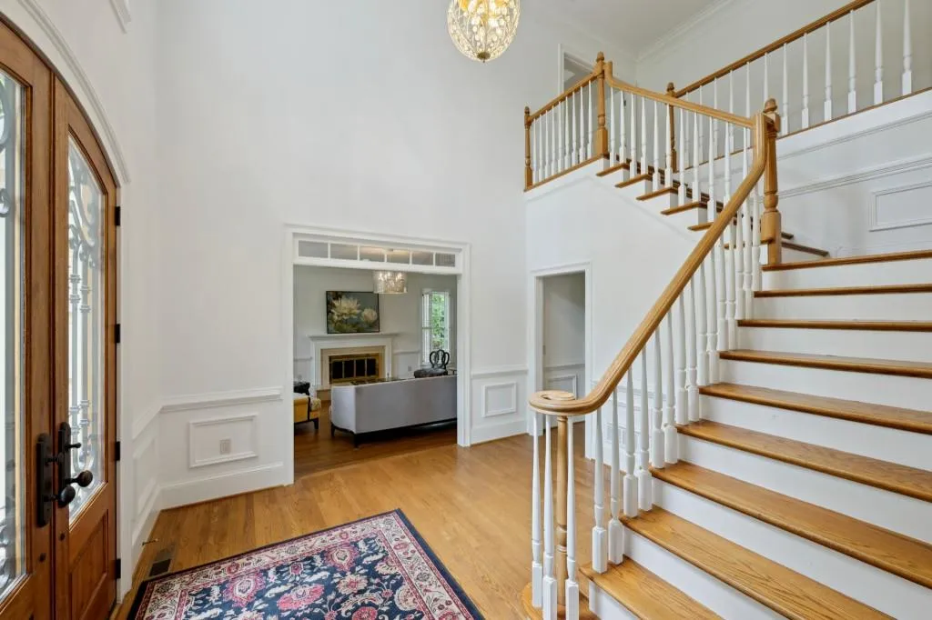 7810 Landowne Drive, Sandy Springs, Georgia 30350, 5 Bedrooms Bedrooms, ,5 BathroomsBathrooms,Residential,Sold,7810 Landowne Drive,7231013