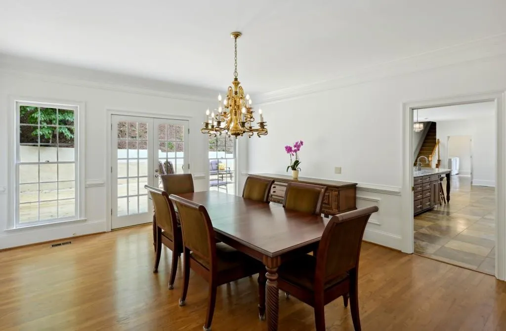 7810 Landowne Drive, Sandy Springs, Georgia 30350, 5 Bedrooms Bedrooms, ,5 BathroomsBathrooms,Residential,Sold,7810 Landowne Drive,7231013