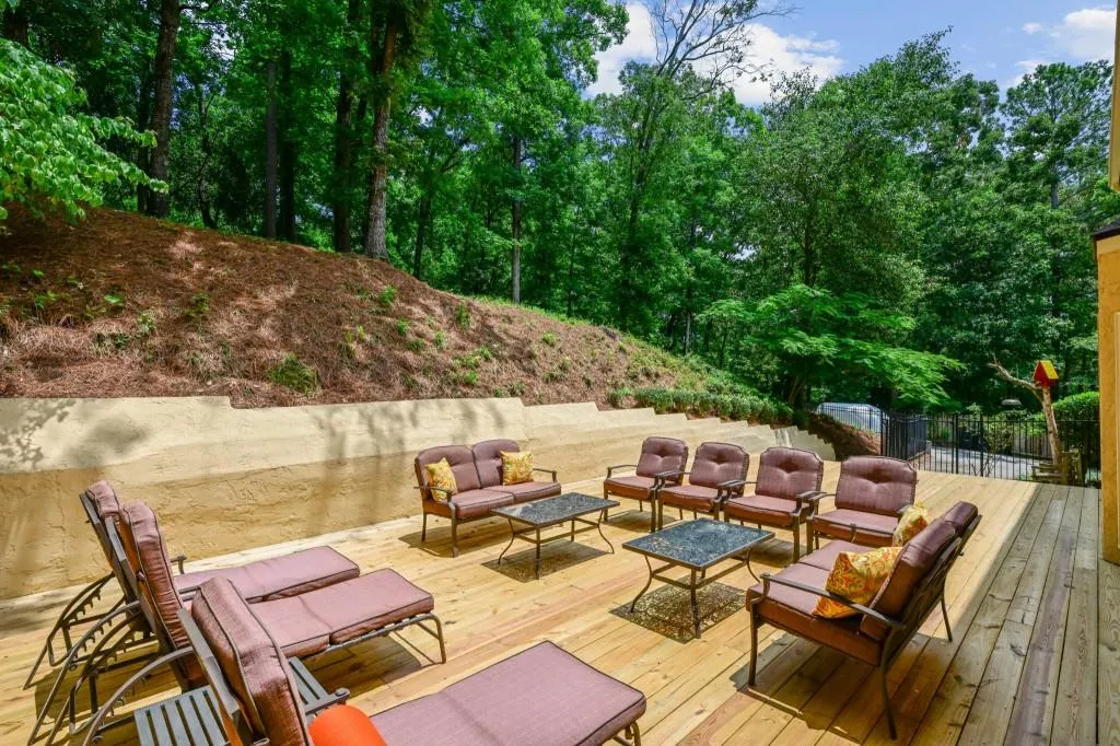 7810 Landowne Drive, Sandy Springs, Georgia 30350, 5 Bedrooms Bedrooms, ,5 BathroomsBathrooms,Residential,Sold,7810 Landowne Drive,7231013