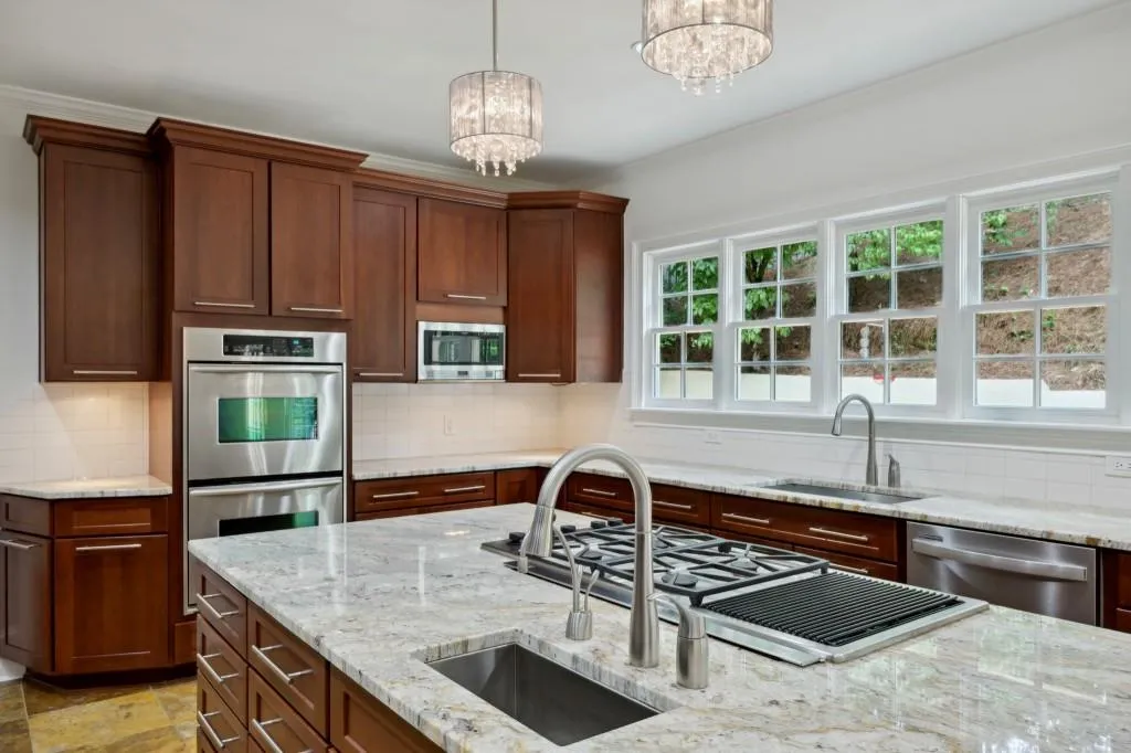 7810 Landowne Drive, Sandy Springs, Georgia 30350, 5 Bedrooms Bedrooms, ,5 BathroomsBathrooms,Residential,Sold,7810 Landowne Drive,7231013