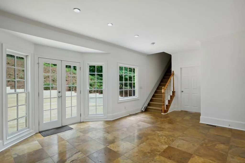 7810 Landowne Drive, Sandy Springs, Georgia 30350, 5 Bedrooms Bedrooms, ,5 BathroomsBathrooms,Residential,Sold,7810 Landowne Drive,7231013