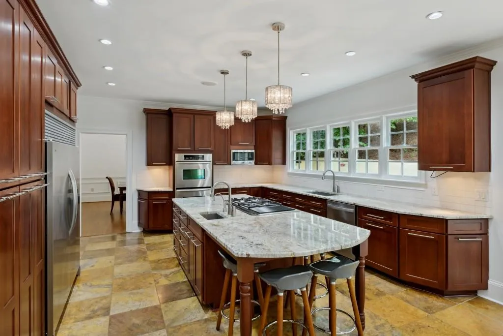 7810 Landowne Drive, Sandy Springs, Georgia 30350, 5 Bedrooms Bedrooms, ,5 BathroomsBathrooms,Residential,Sold,7810 Landowne Drive,7231013