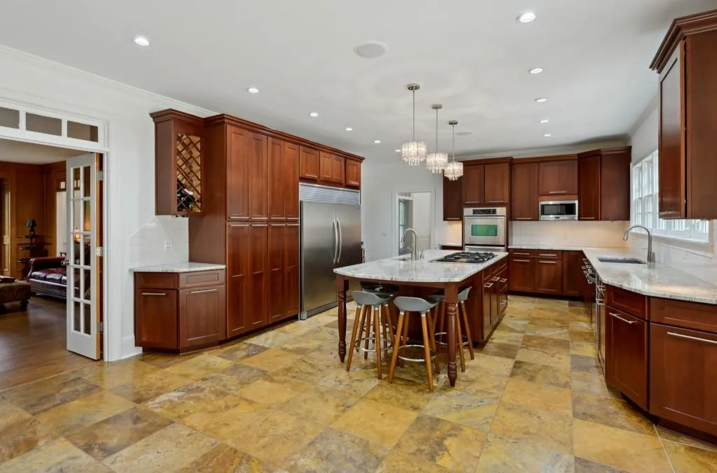 7810 Landowne Drive, Sandy Springs, Georgia 30350, 5 Bedrooms Bedrooms, ,5 BathroomsBathrooms,Residential,Sold,7810 Landowne Drive,7231013