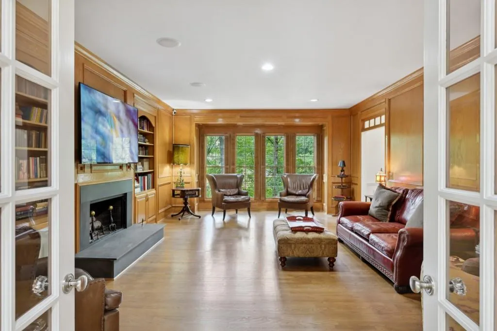 7810 Landowne Drive, Sandy Springs, Georgia 30350, 5 Bedrooms Bedrooms, ,5 BathroomsBathrooms,Residential,Sold,7810 Landowne Drive,7231013