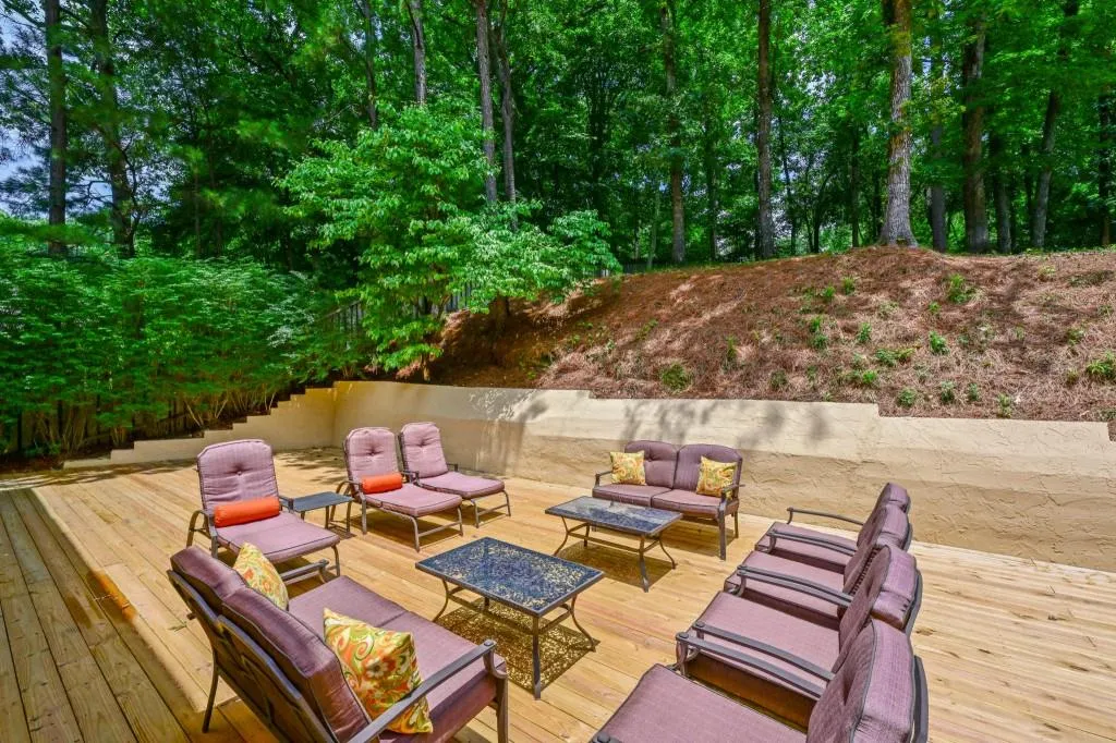 7810 Landowne Drive, Sandy Springs, Georgia 30350, 5 Bedrooms Bedrooms, ,5 BathroomsBathrooms,Residential,Sold,7810 Landowne Drive,7231013