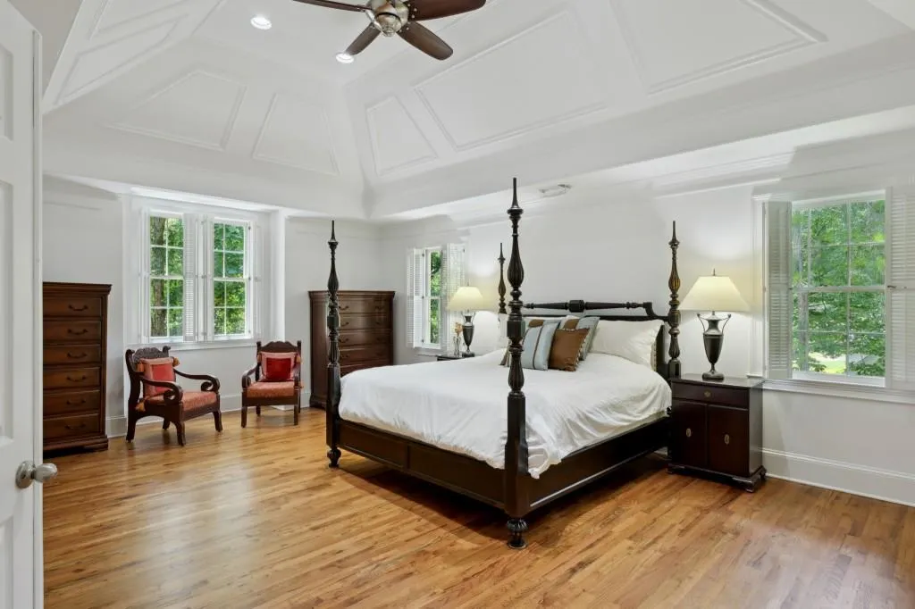 7810 Landowne Drive, Sandy Springs, Georgia 30350, 5 Bedrooms Bedrooms, ,5 BathroomsBathrooms,Residential,Sold,7810 Landowne Drive,7231013