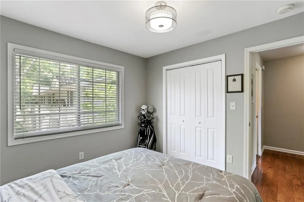 6940 Roswell Road Unit 17a, Atlanta, Georgia 30328, 2 Bedrooms Bedrooms, ,1 BathroomBathrooms,Residential,Sold,6940 Roswell Road Unit 17a,6715809