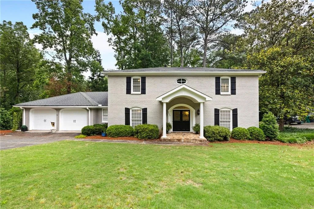 7450 Old Maine Trail, Atlanta, Georgia 30328, 5 Bedrooms Bedrooms, ,3 BathroomsBathrooms,Residential,Sold,7450 Old Maine Trail,7398090