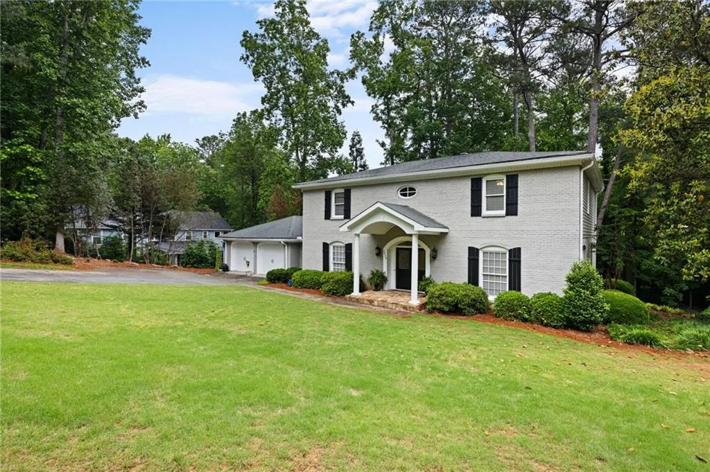 7450 Old Maine Trail, Atlanta, Georgia 30328, 5 Bedrooms Bedrooms, ,3 BathroomsBathrooms,Residential,Sold,7450 Old Maine Trail,7398090