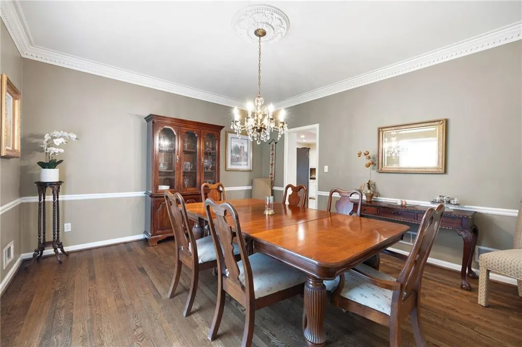 7450 Old Maine Trail, Atlanta, Georgia 30328, 5 Bedrooms Bedrooms, ,3 BathroomsBathrooms,Residential,Sold,7450 Old Maine Trail,7398090