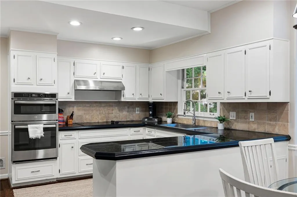 7450 Old Maine Trail, Atlanta, Georgia 30328, 5 Bedrooms Bedrooms, ,3 BathroomsBathrooms,Residential,Sold,7450 Old Maine Trail,7398090