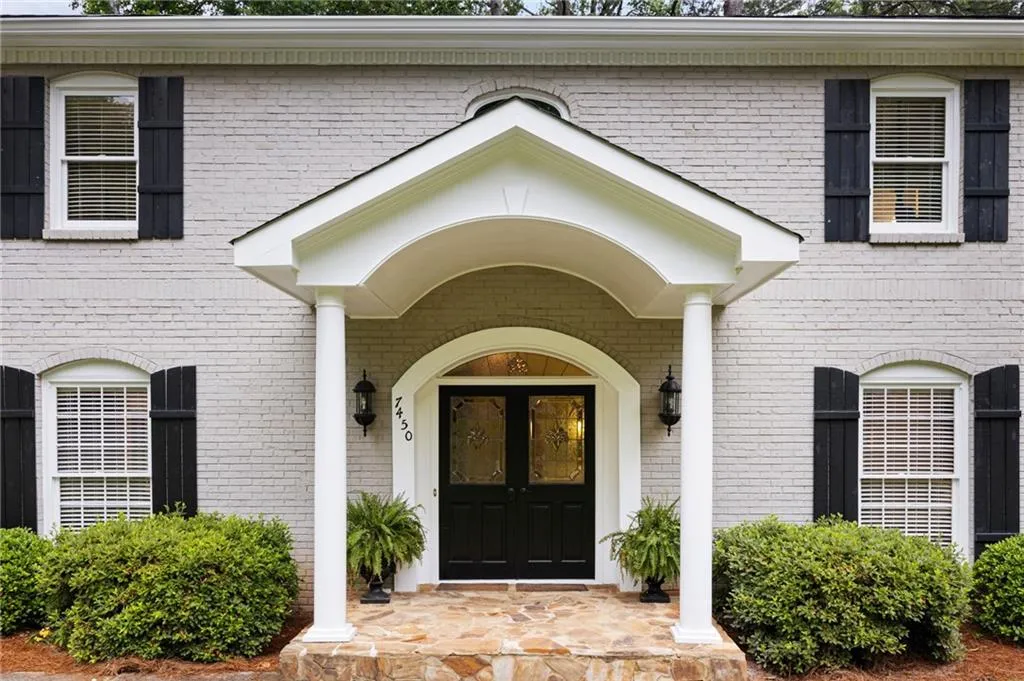 7450 Old Maine Trail, Atlanta, Georgia 30328, 5 Bedrooms Bedrooms, ,3 BathroomsBathrooms,Residential,Sold,7450 Old Maine Trail,7398090