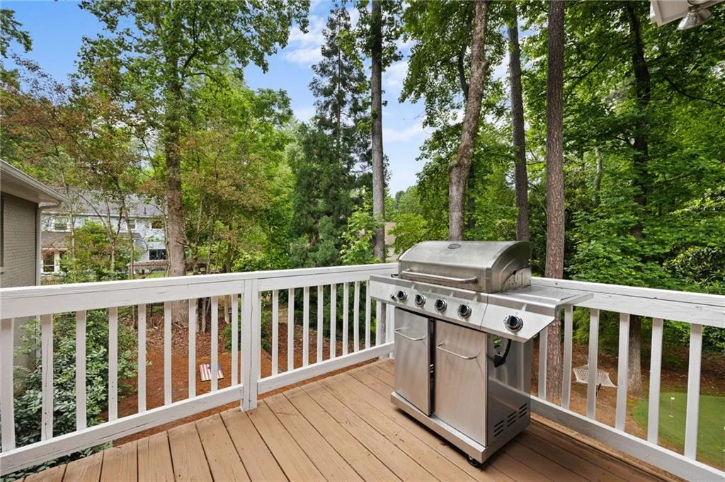 7450 Old Maine Trail, Atlanta, Georgia 30328, 5 Bedrooms Bedrooms, ,3 BathroomsBathrooms,Residential,Sold,7450 Old Maine Trail,7398090