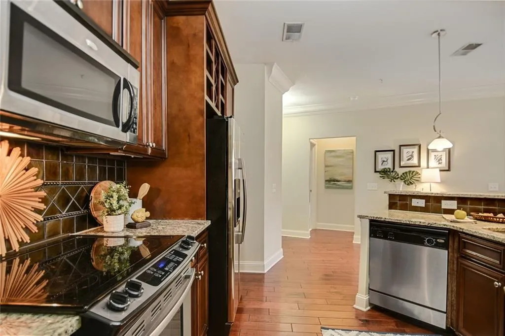 901 Abernathy Road Unit 5020, Sandy Springs, Georgia 30328, 2 Bedrooms Bedrooms, ,2 BathroomsBathrooms,Residential,Sold,901 Abernathy Road Unit 5020,6814465
