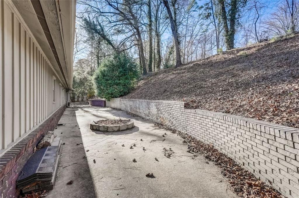 6600 Bridgewood Valley Road, Sandy Springs, Georgia 30328, 4 Bedrooms Bedrooms, ,2 BathroomsBathrooms,Residential,Sold,6600 Bridgewood Valley Road,7339097