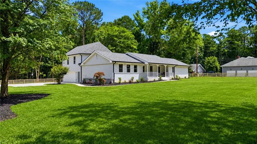 2450 Tennyson Trail, Grayson, Georgia 30017