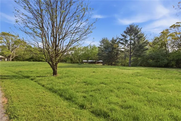 6668 Belton Bridge Road, Lula, Georgia 30554