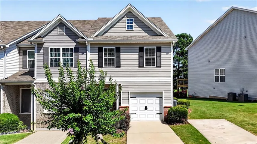 4688 Beacon Ridge Lane, Flowery Branch, Georgia 30542