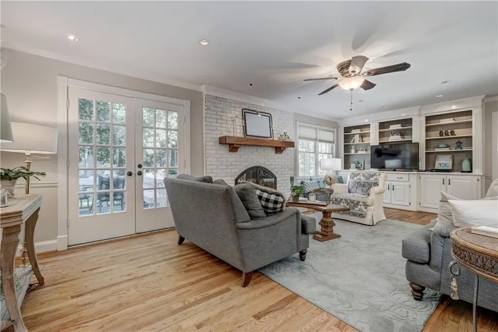 8120 Habersham Waters Road, Sandy Springs, Georgia 30350, 5 Bedrooms Bedrooms, ,4 BathroomsBathrooms,Residential,Sold,8120 Habersham Waters Road,6783662