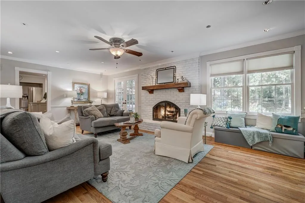 8120 Habersham Waters Road, Sandy Springs, Georgia 30350, 5 Bedrooms Bedrooms, ,4 BathroomsBathrooms,Residential,Sold,8120 Habersham Waters Road,6783662