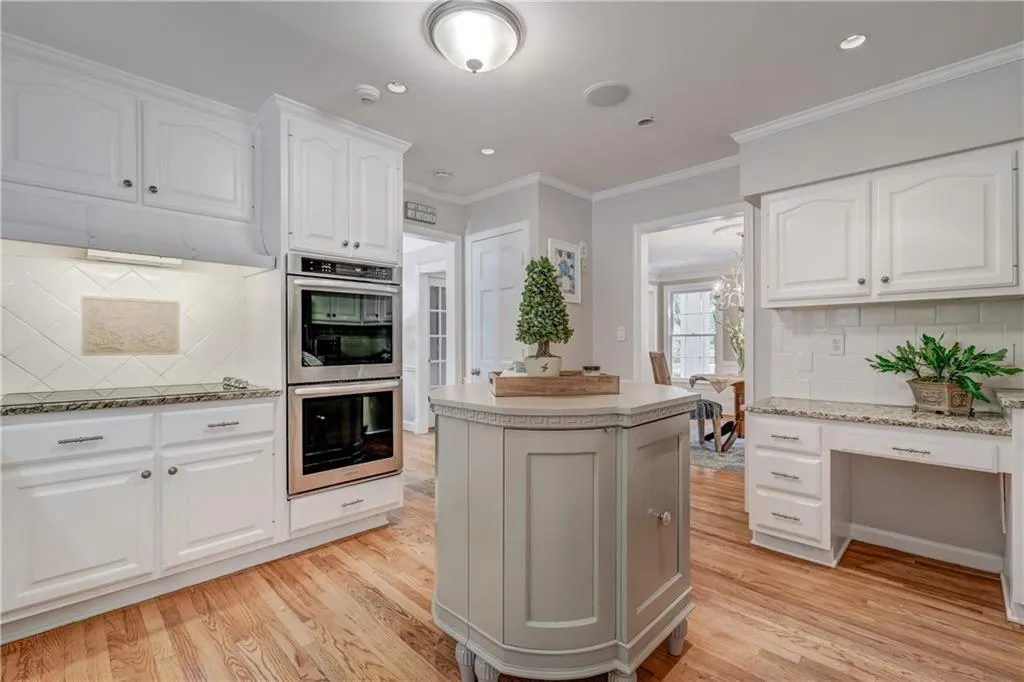 8120 Habersham Waters Road, Sandy Springs, Georgia 30350, 5 Bedrooms Bedrooms, ,4 BathroomsBathrooms,Residential,Sold,8120 Habersham Waters Road,6783662