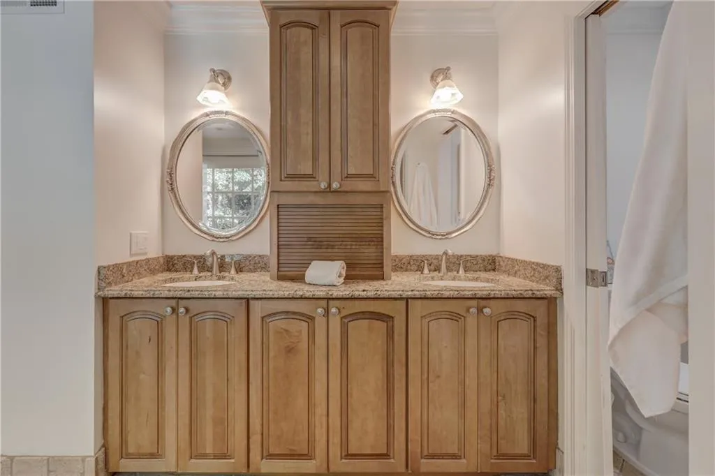 8120 Habersham Waters Road, Sandy Springs, Georgia 30350, 5 Bedrooms Bedrooms, ,4 BathroomsBathrooms,Residential,Sold,8120 Habersham Waters Road,6783662