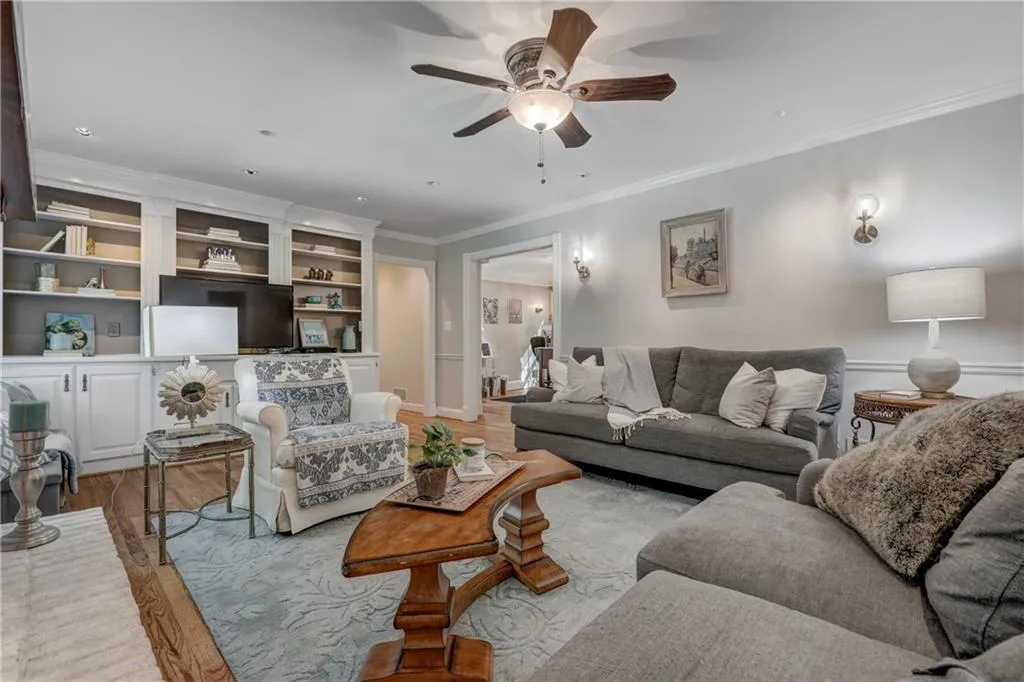 8120 Habersham Waters Road, Sandy Springs, Georgia 30350, 5 Bedrooms Bedrooms, ,4 BathroomsBathrooms,Residential,Sold,8120 Habersham Waters Road,6783662