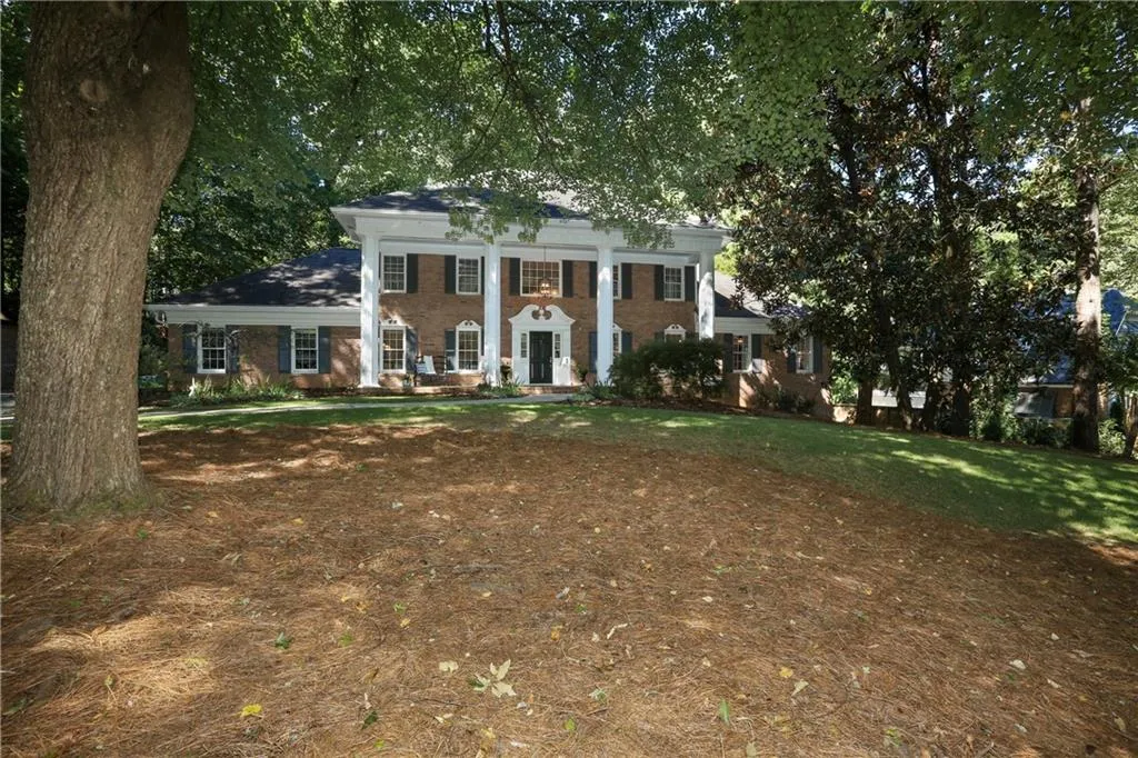 8120 Habersham Waters Road, Sandy Springs, Georgia 30350, 5 Bedrooms Bedrooms, ,4 BathroomsBathrooms,Residential,Sold,8120 Habersham Waters Road,6783662