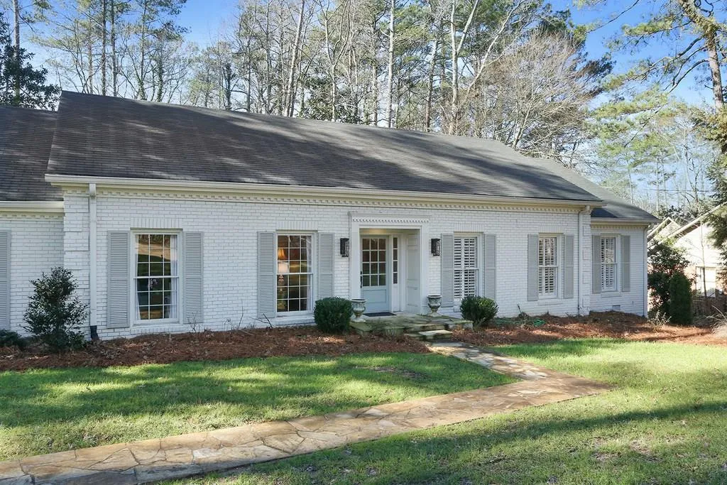 6180 Mountain Brook Way, Atlanta, Georgia 30328, 4 Bedrooms Bedrooms, ,3 BathroomsBathrooms,Residential,Sold,6180 Mountain Brook Way,5963205