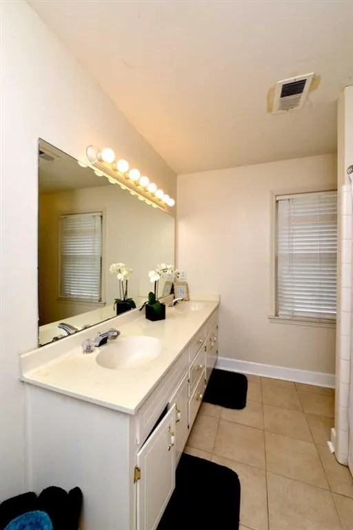 7430 Half Penny Place, Sandy Springs, Georgia 30350, 5 Bedrooms Bedrooms, ,2 BathroomsBathrooms,Residential,Sold,7430 Half Penny Place,5633296