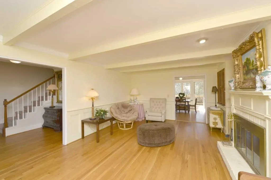 7430 Half Penny Place, Sandy Springs, Georgia 30350, 5 Bedrooms Bedrooms, ,2 BathroomsBathrooms,Residential,Sold,7430 Half Penny Place,5633296