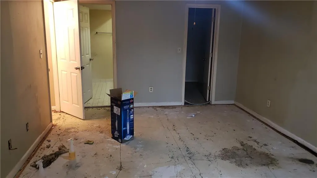6851 Roswell Road Unit Q15, Sandy Springs, Georgia 30328, 3 Bedrooms Bedrooms, ,2 BathroomsBathrooms,Residential,Sold,6851 Roswell Road Unit Q15,6837270