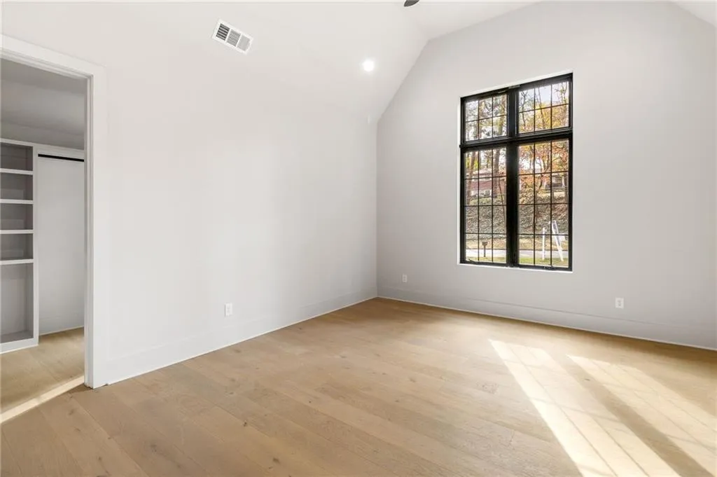 325 Amberidge Trail, Sandy Springs, Georgia 30328, 5 Bedrooms Bedrooms, ,5 BathroomsBathrooms,Residential,Sold,325 Amberidge Trail,7489172