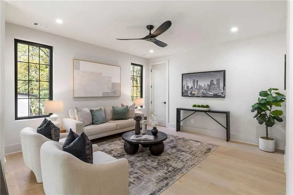 325 Amberidge Trail, Sandy Springs, Georgia 30328, 5 Bedrooms Bedrooms, ,5 BathroomsBathrooms,Residential,Sold,325 Amberidge Trail,7489172