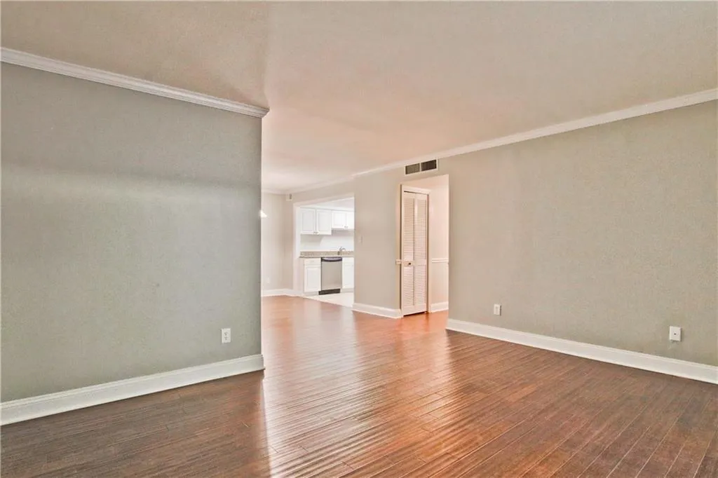 13 Vista Square Nw, Atlanta, Georgia 30327, 2 Bedrooms Bedrooms, ,2 BathroomsBathrooms,Residential,Sold,13 Vista Square Nw,5900744