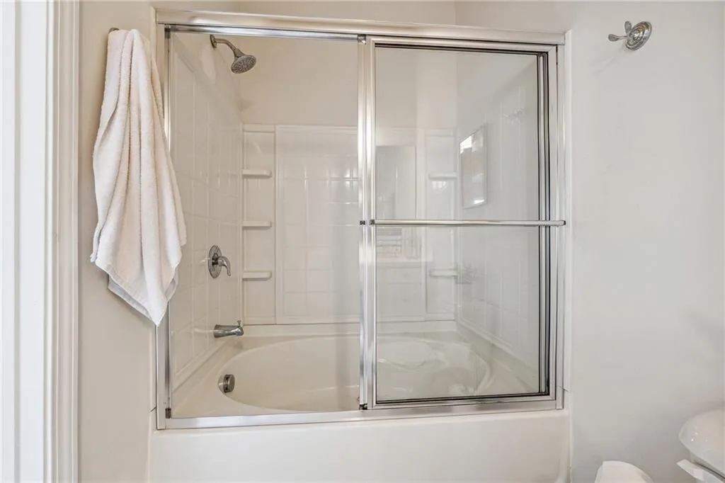 Atlanta, Georgia 30318, 3 Bedrooms Bedrooms, ,3 BathroomsBathrooms,Residential,For Sale,7577055
