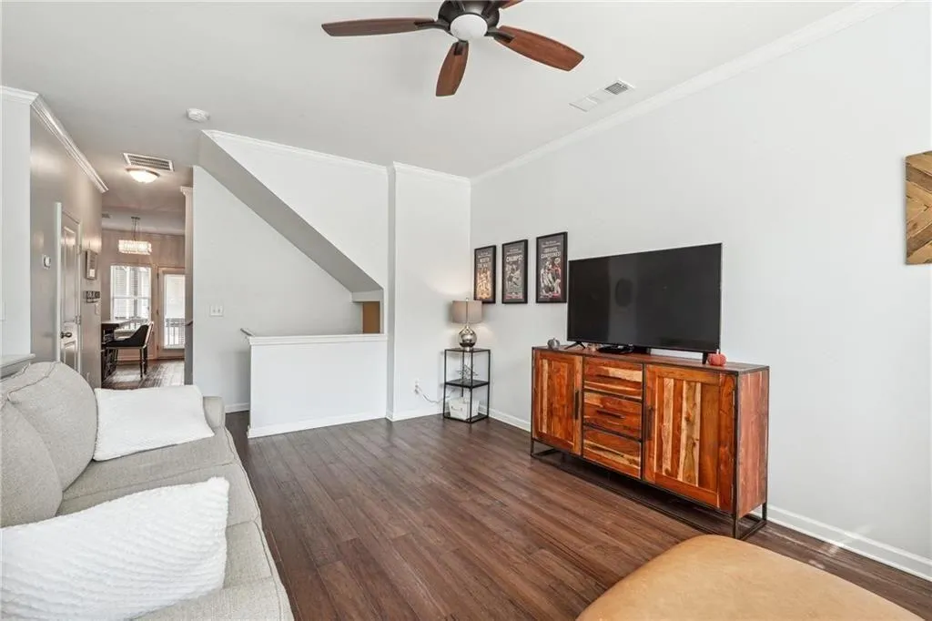 Atlanta, Georgia 30318, 3 Bedrooms Bedrooms, ,3 BathroomsBathrooms,Residential,For Sale,7577055