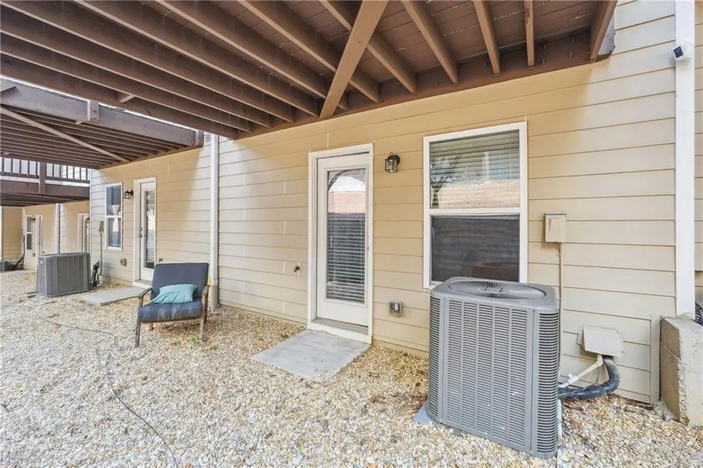Atlanta, Georgia 30318, 3 Bedrooms Bedrooms, ,3 BathroomsBathrooms,Residential,For Sale,7577055