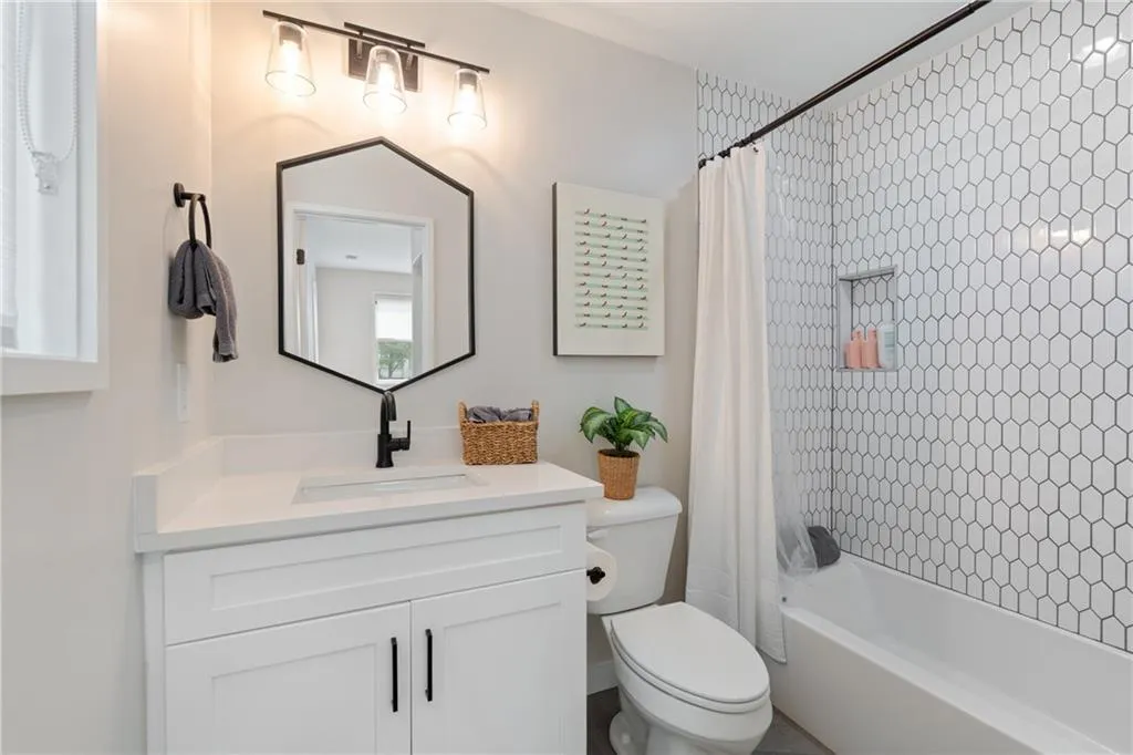 664b Timm Valley Road Ne, Atlanta, Georgia 30305, 6 Bedrooms Bedrooms, 0 ,6 BathroomsBathrooms,Residential,For Sale,664b Timm Valley Road Ne,7687773