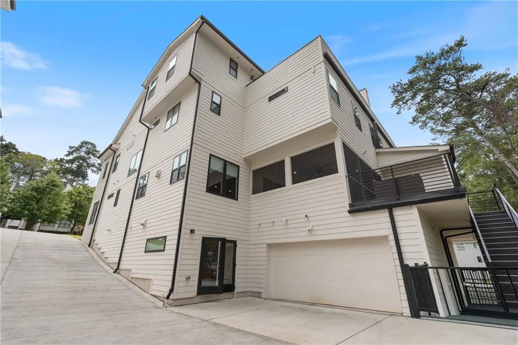 664b Timm Valley Road Ne, Atlanta, Georgia 30305, 6 Bedrooms Bedrooms, 0 ,6 BathroomsBathrooms,Residential,For Sale,664b Timm Valley Road Ne,7687773