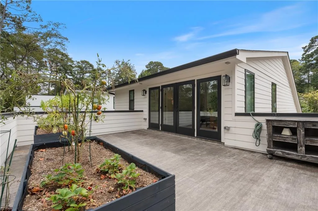 664b Timm Valley Road Ne, Atlanta, Georgia 30305, 6 Bedrooms Bedrooms, 0 ,6 BathroomsBathrooms,Residential,For Sale,664b Timm Valley Road Ne,7687773