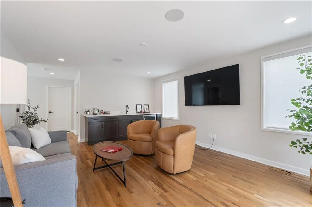 664b Timm Valley Road Ne, Atlanta, Georgia 30305, 6 Bedrooms Bedrooms, 0 ,6 BathroomsBathrooms,Residential,For Sale,664b Timm Valley Road Ne,7687773