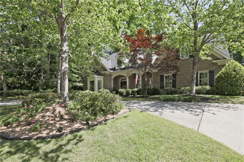 4463 Jett Road Nw, Atlanta, Georgia 30327, 6 Bedrooms Bedrooms, ,5 BathroomsBathrooms,Residential,Sold,4463 Jett Road Nw,5840572